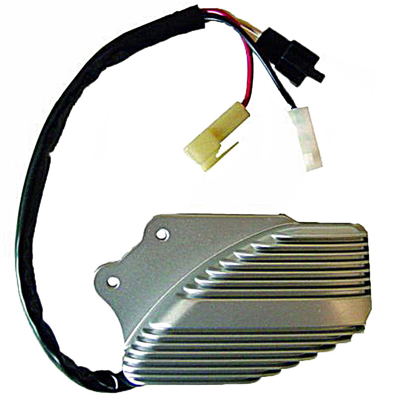 Regulador Japonés SH666-12 - 12V - Trifase - CC - 5 Cables - 3 Conectores